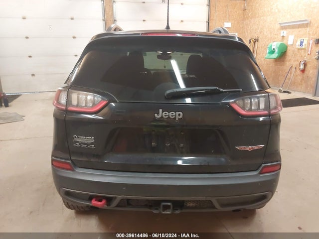 1C4PJMBX6MD153381 Jeep Cherokee Trailhawk 4x4