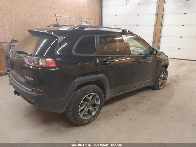 1C4PJMBX6MD153381 Jeep Cherokee Trailhawk 4x4