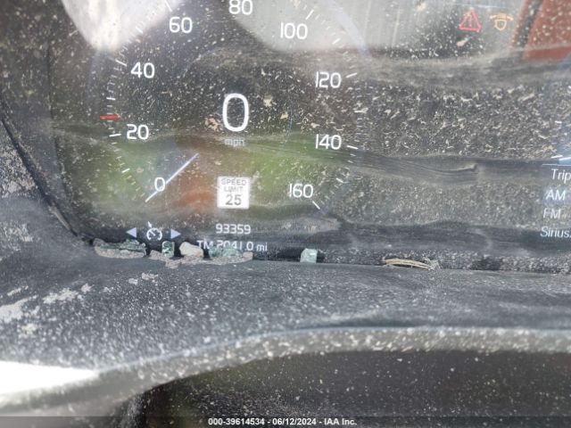YV4AC2HKXN2706186 Volvo Xc40 T4 Momentum