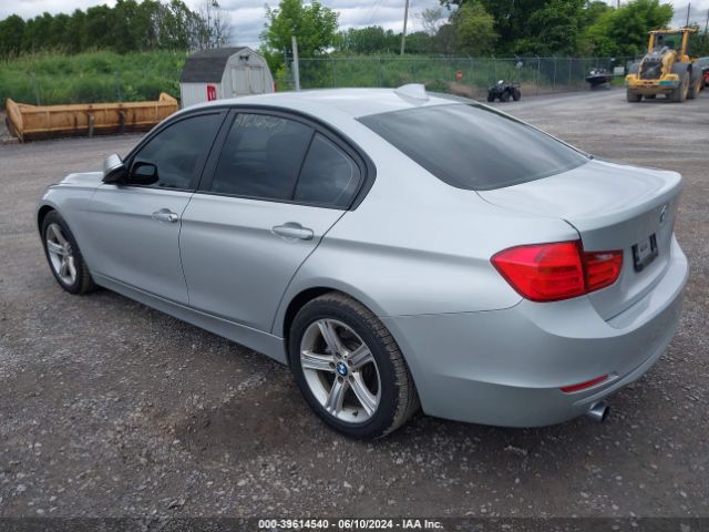 2013 BMW 320I WBA3C3C54DF979907 Photo 2