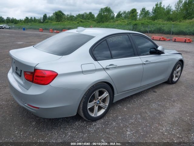 2013 BMW 320I WBA3C3C54DF979907 Photo 3