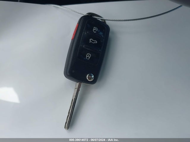 Volkswagen Passat 1.8t Wolfsburg Edition 2014 1VWAT7A3XEC080049 Image 11