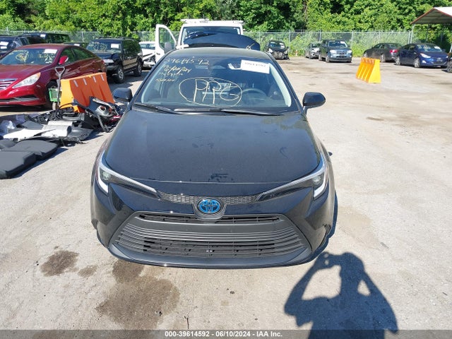 Toyota Corolla Hybrid Le 2024 JTDBCMFE0R3046529 Image 13