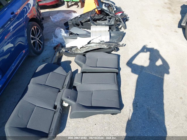 Toyota Corolla Hybrid Le 2024 JTDBCMFE0R3046529 Image 12