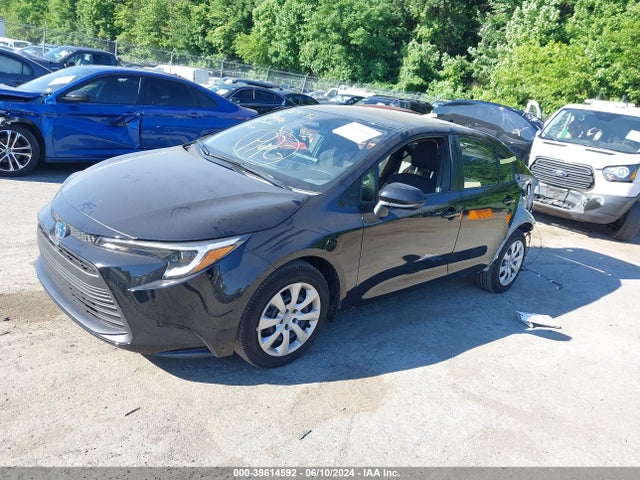 Toyota Corolla Hybrid Le 2024 JTDBCMFE0R3046529 Image 2