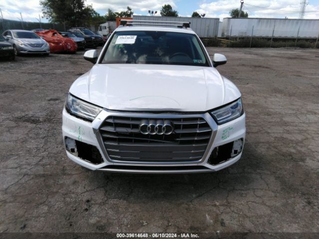 WA1ANAFY3J2211914 Audi Q5 2.0t Premium/2.0t Tech Premium