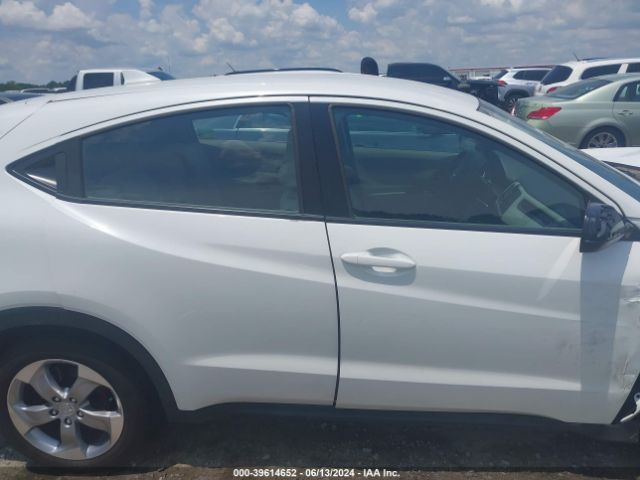 3CZRU5H36JM702405 Honda HR-V LX