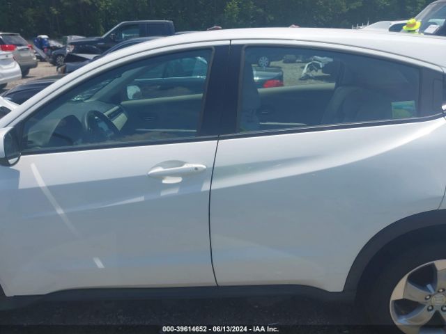 3CZRU5H36JM702405 Honda HR-V LX