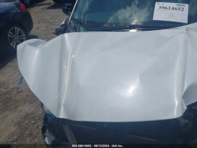 3CZRU5H36JM702405 Honda HR-V LX