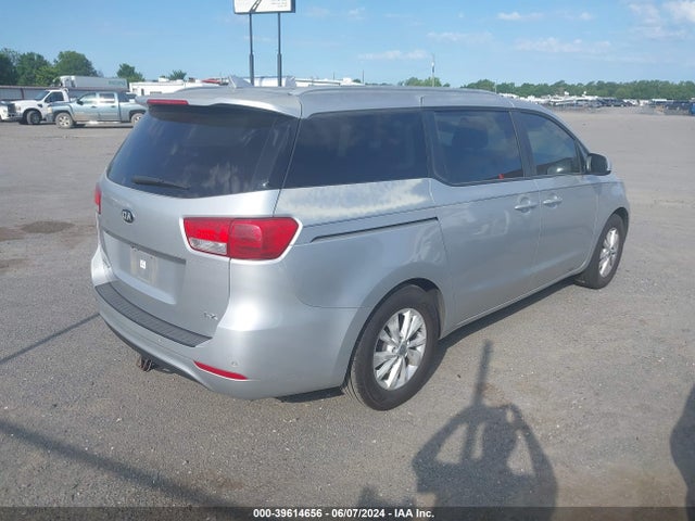 KIA SEDONA LX 2015 KNDMB5C18F6028566 Image 4