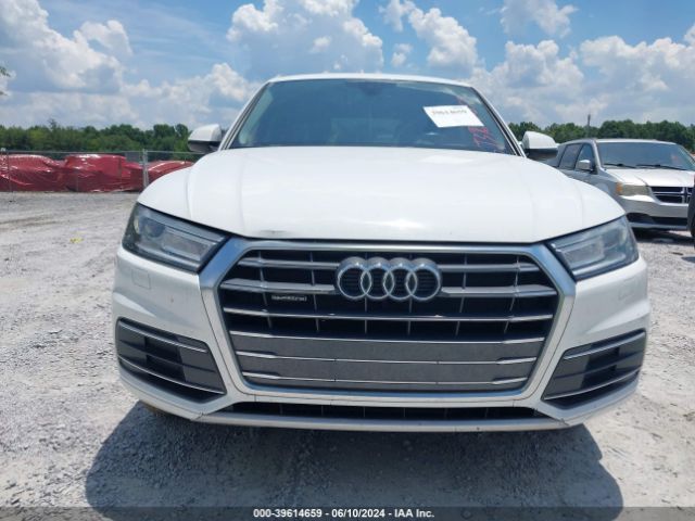 WA1ANAFY1J2018614 Audi Q5 2.0t Premium/2.0t Tech Premium