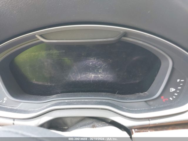 WA1ANAFY1J2018614 Audi Q5 2.0t Premium/2.0t Tech Premium