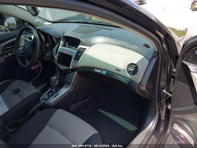 Chevrolet Cruze Ls Auto 2015 1G1PA5SH8F7136204 Image 5