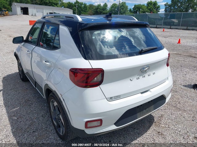 Hyundai Venue Limited 2022 KMHRC8A37NU189344 Image 3