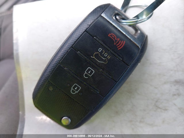 KIA Soul 2015 KNDJN2A2XF7814688 Image 11