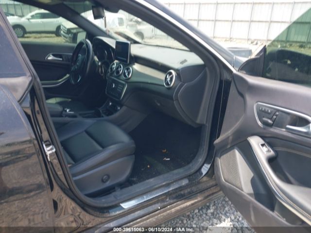 2015 MERCEDES-BENZ CLA 250 WDDSJ4EB8FN167599 Photo 4