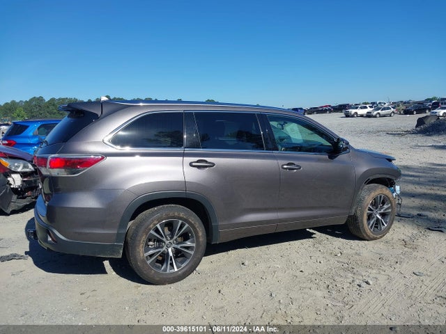 Toyota Highlander Xle V6 2016 5TDKKRFH9GS136266 Image 13