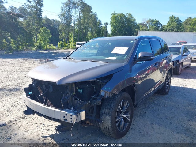 Toyota Highlander Xle V6 2016 5TDKKRFH9GS136266 Image 2