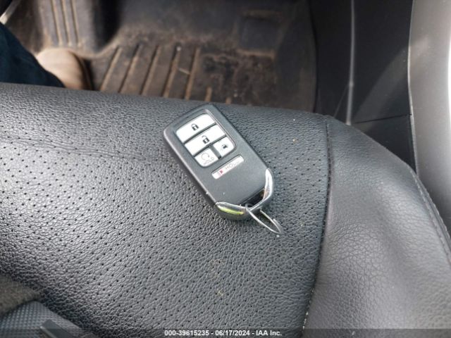 1HGCR3F92GA023683 Honda Accord Touring