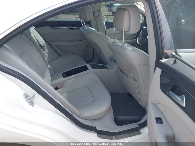 WDDLJ9BB7EA100228 Mercedes-Benz Cls 550 4matic