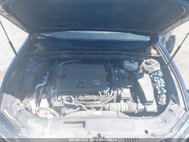 58ADA1C14NU021981 Lexus ES 300H
