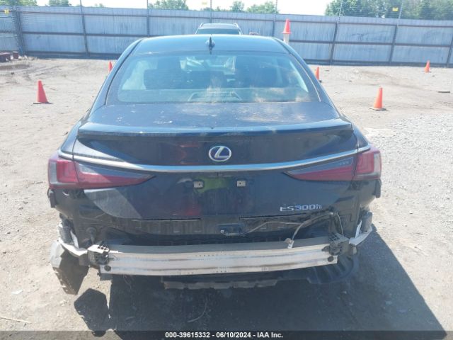 58ADA1C14NU021981 Lexus ES 300H