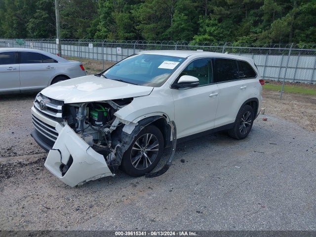 Toyota Highlander Le Plus 2019 5TDZZRFH9KS365503 Image 2