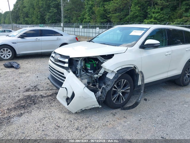 Toyota Highlander Le Plus 2019 5TDZZRFH9KS365503 Image 6