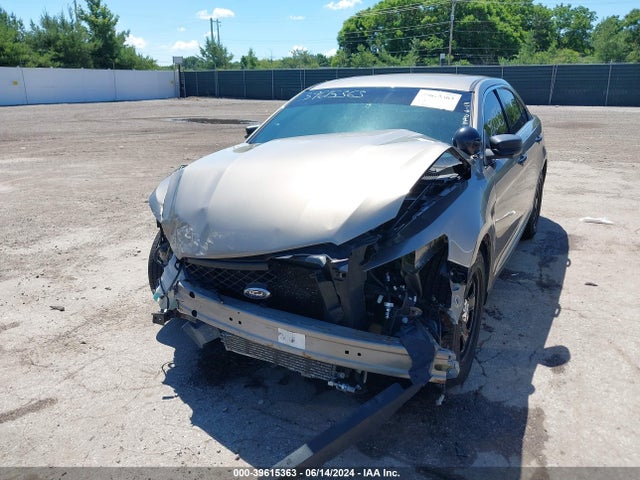 Ford Police Interceptor 2017 1FAHP2MK1HG115365 Image 2