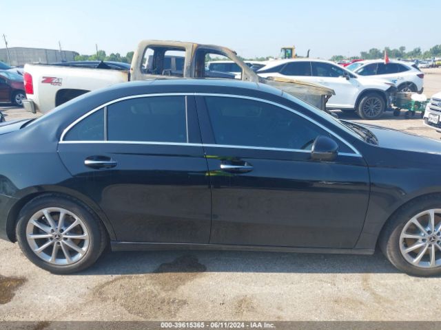 W1K3G4EB3MJ283154 Mercedes-Benz A 220