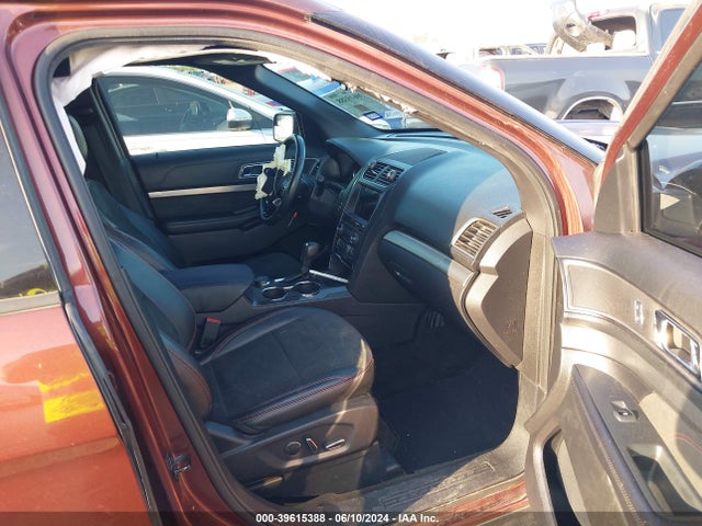 Ford EXPLORER XLT 2018 1FM5K8D82JGA01573 Image 5
