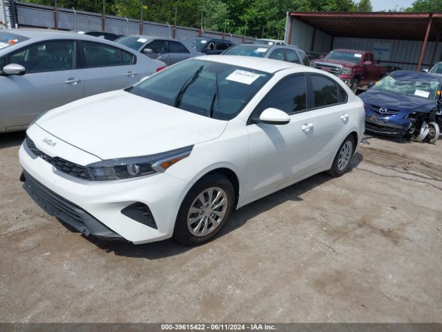 3KPF24AD3NE499050 KIA FORTE FE