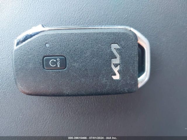 KNDERCAA6P7416172 KIA SELTOS EX