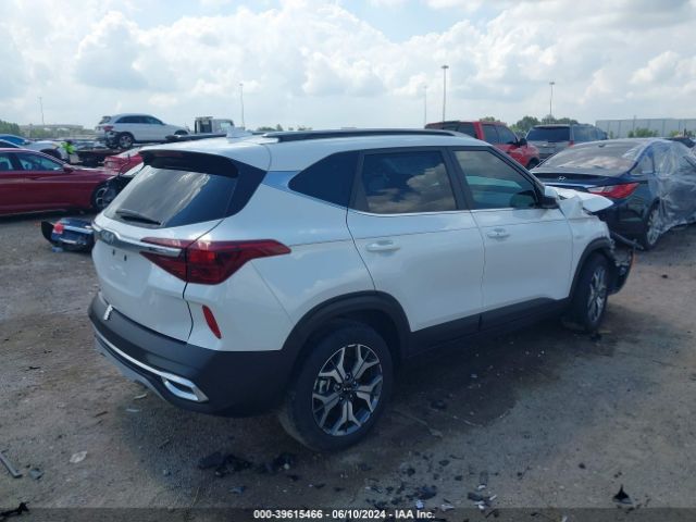 KNDERCAA6P7416172 KIA SELTOS EX