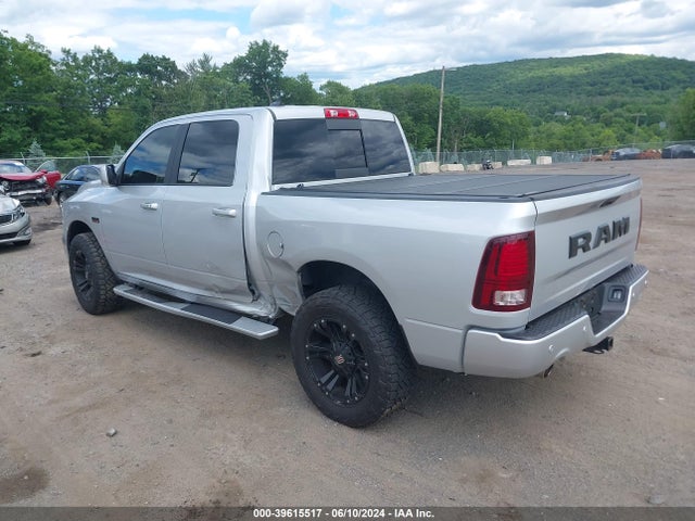 RAM 1500 Night  4x4 5'7 Box 2017 1C6RR7MT7HS858678 Image 3