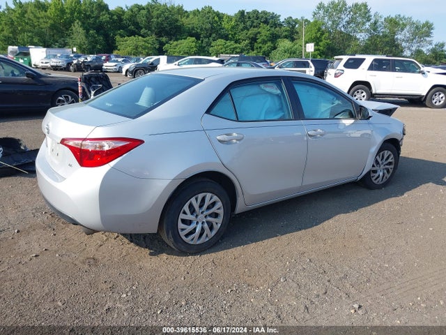 Toyota COROLLA LE 2017 2T1BURHE0HC861343 Image 4