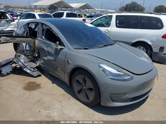 Tesla Model 3 Long Range Dual Motor All-wheel Drive 2020 5YJ3E1EB3LF635394 Image 1