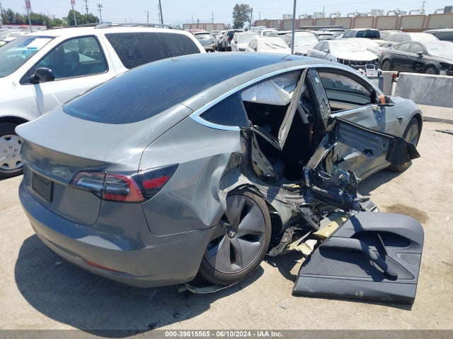 Tesla Model 3 Long Range Dual Motor All-wheel Drive 2020 5YJ3E1EB3LF635394 Image 4