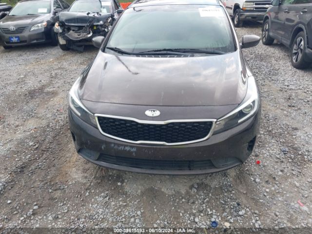 3KPFK4A79HE143877 KIA FORTE LX