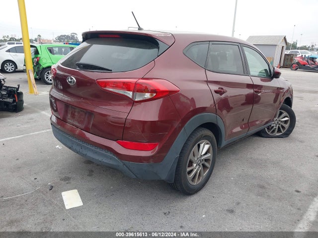 Hyundai TUCSON SE 2018 KM8J23A42JU610165 Image 4