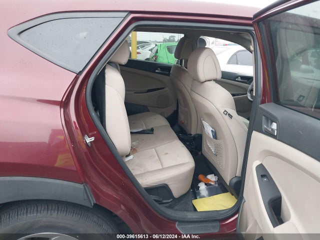 Hyundai TUCSON SE 2018 KM8J23A42JU610165 Image 8