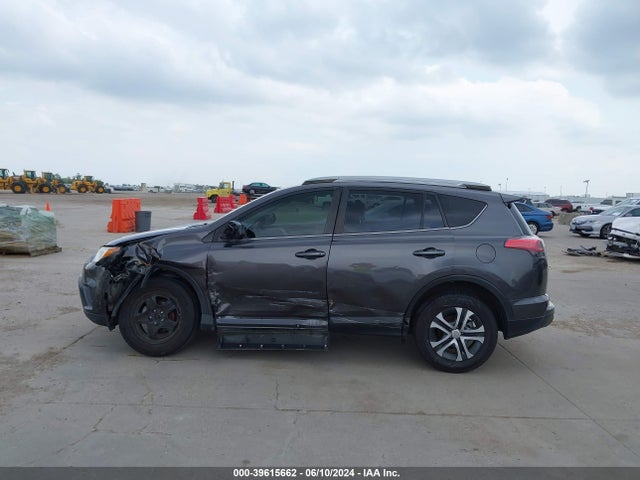 Toyota RAV4 LE 2018 JTMZFREV7JJ745418 Image 14