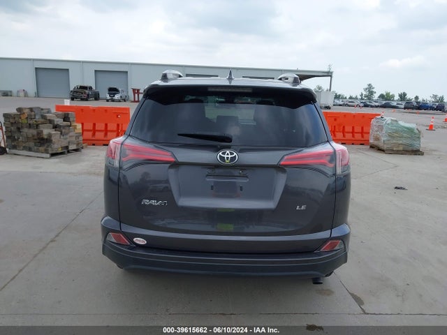 Toyota RAV4 LE 2018 JTMZFREV7JJ745418 Image 16
