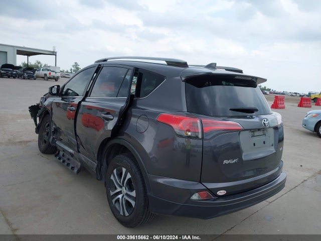 Toyota RAV4 LE 2018 JTMZFREV7JJ745418 Image 18