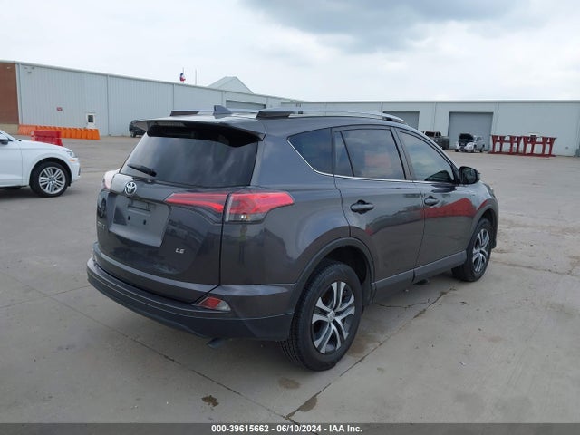 Toyota RAV4 LE 2018 JTMZFREV7JJ745418 Image 4