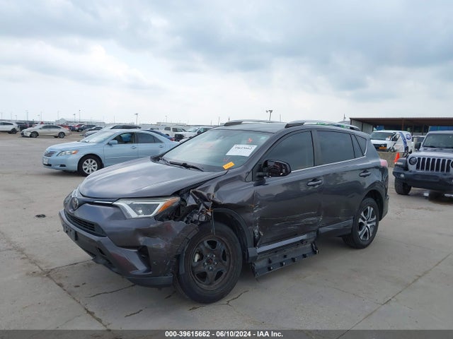 Toyota RAV4 LE 2018 JTMZFREV7JJ745418 Image 6