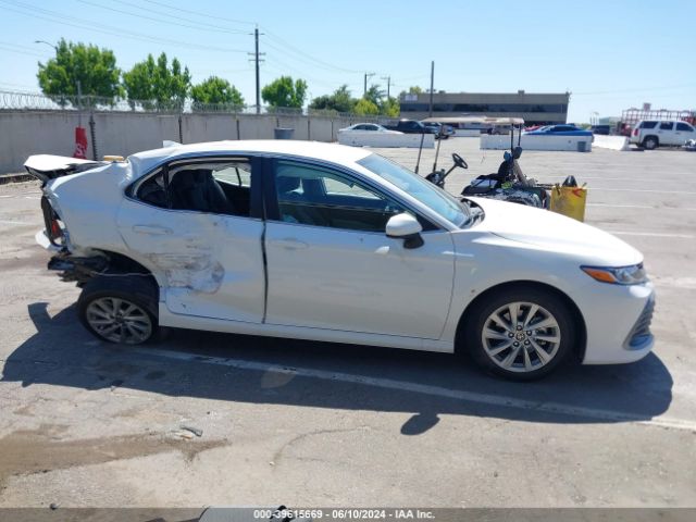 4T1C11AKXPU163964 Toyota CAMRY LE