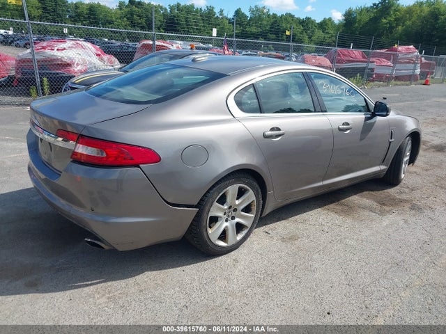 2011 JAGUAR XF SAJWA0FB2BLR87171 Photo 3