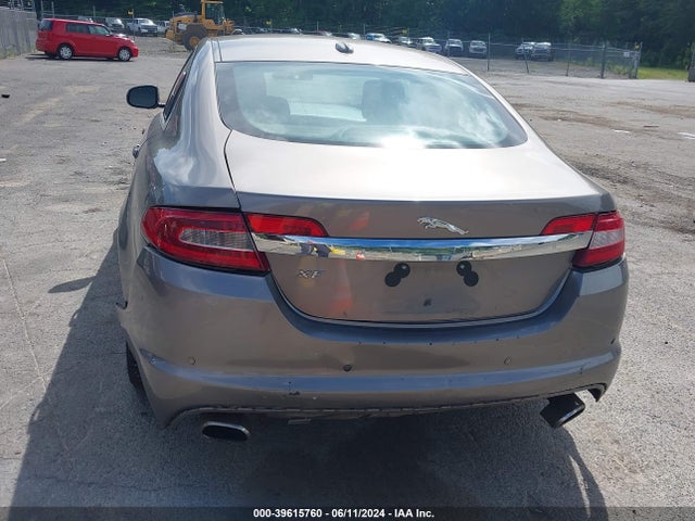 2011 JAGUAR XF SAJWA0FB2BLR87171 Photo 5