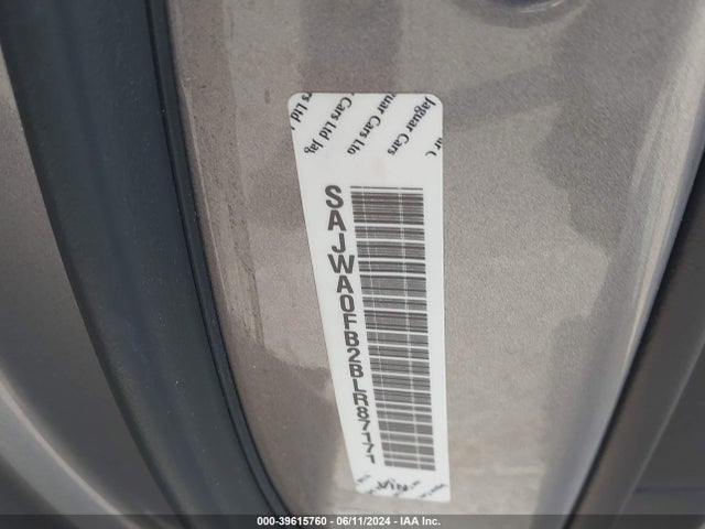 2011 JAGUAR XF SAJWA0FB2BLR87171 Photo 8